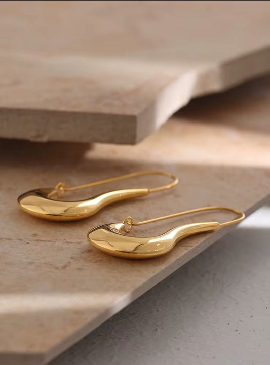 Zuri Hoops