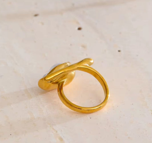 Pearl Ring
