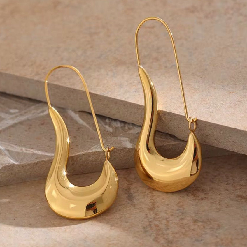Zuri Hoops