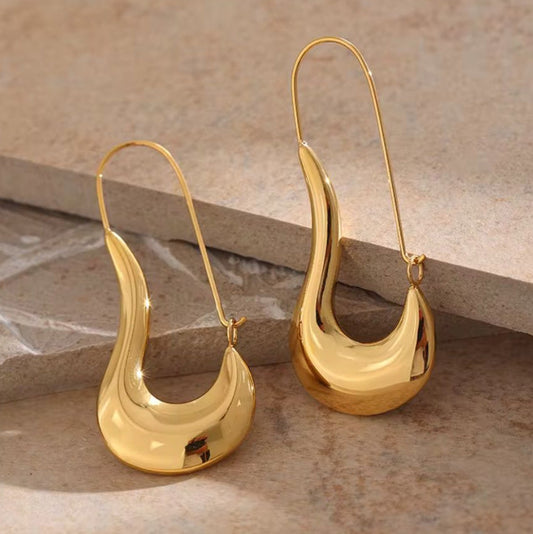 Zuri Hoops