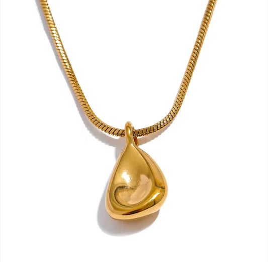 Sani Necklace